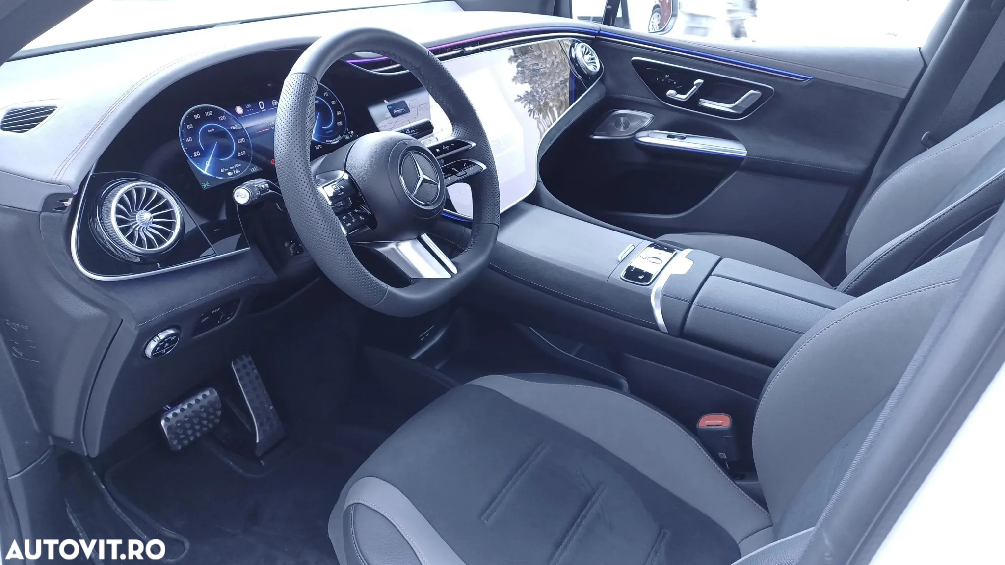 Mercedes-Benz EQE 350 4MATIC - 9