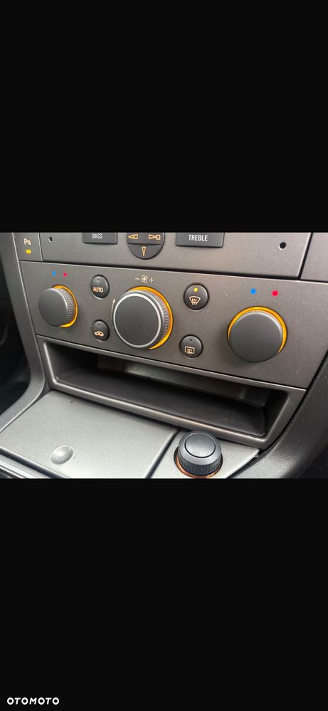 Opel Vectra 1.9 CDTI Sport / GTS - 11