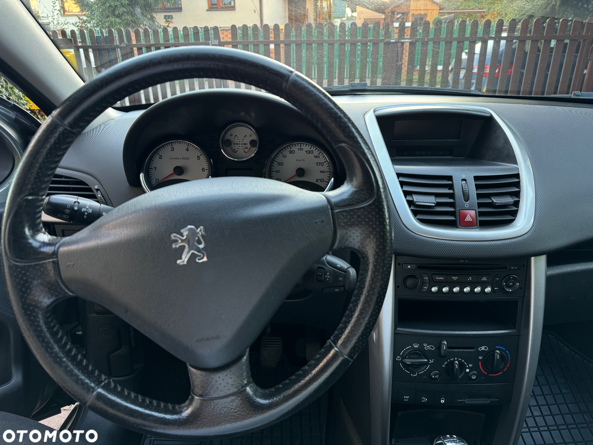 Peugeot 207 1.4 16V Presence - 10