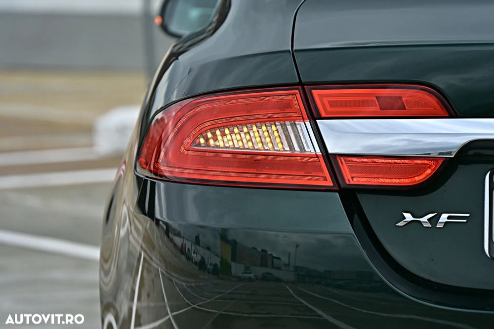 Jaguar XF 2.2 Diesel - 17