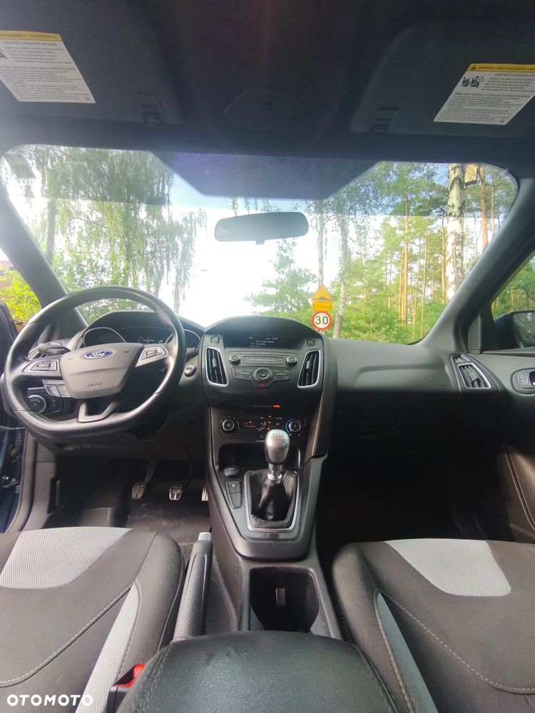 Ford Focus - 15