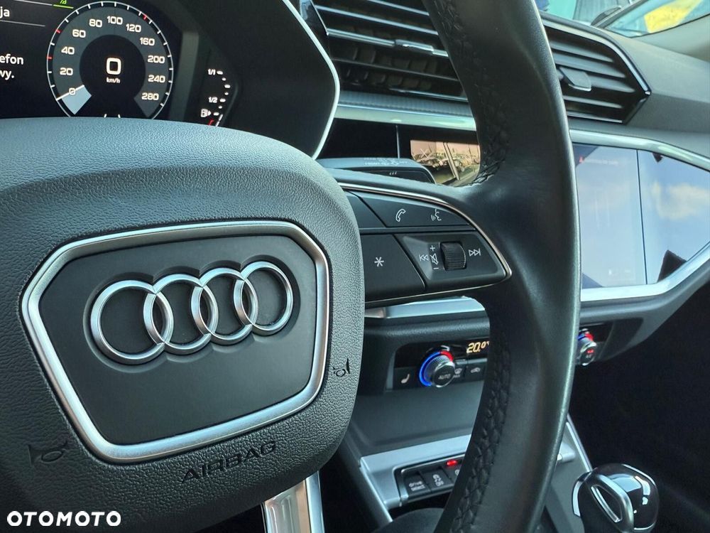 Audi Q3 Sportback - 16