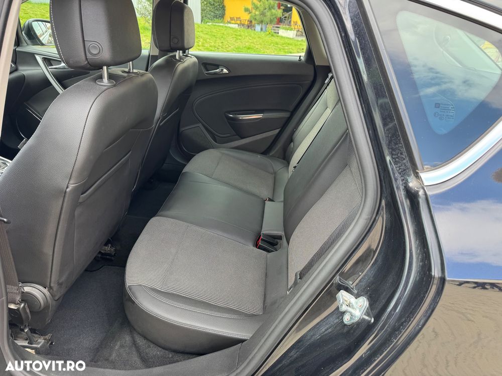 Opel Astra 1.6 ECOTEC DI Turbo Automatik Exklusiv - 8