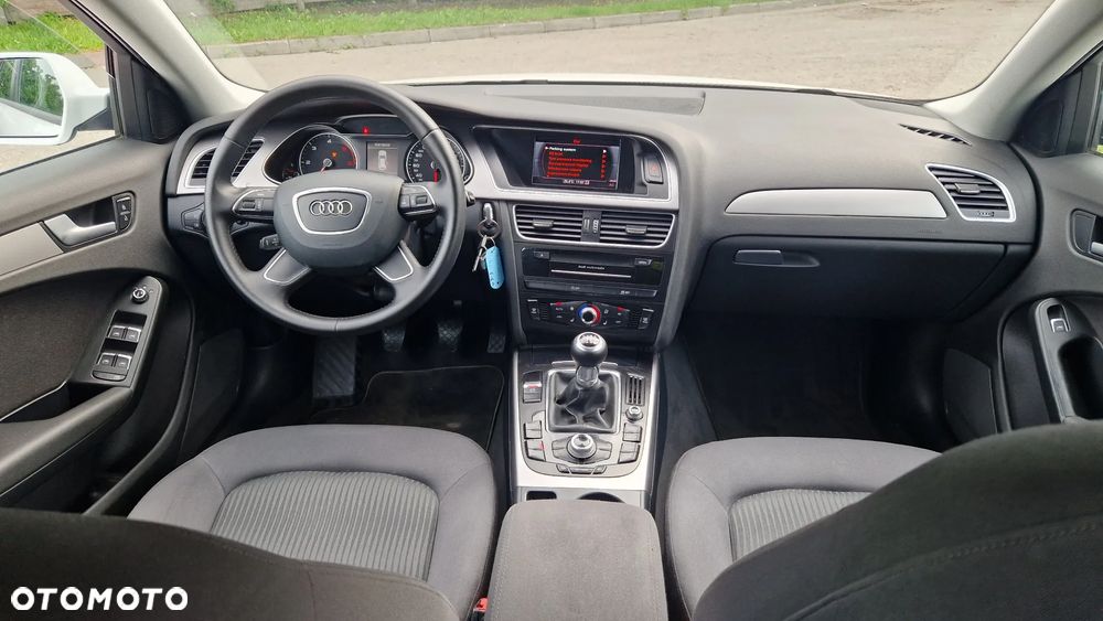 Audi A4 Avant 2.0 TDI ultra DPF Attraction - 9