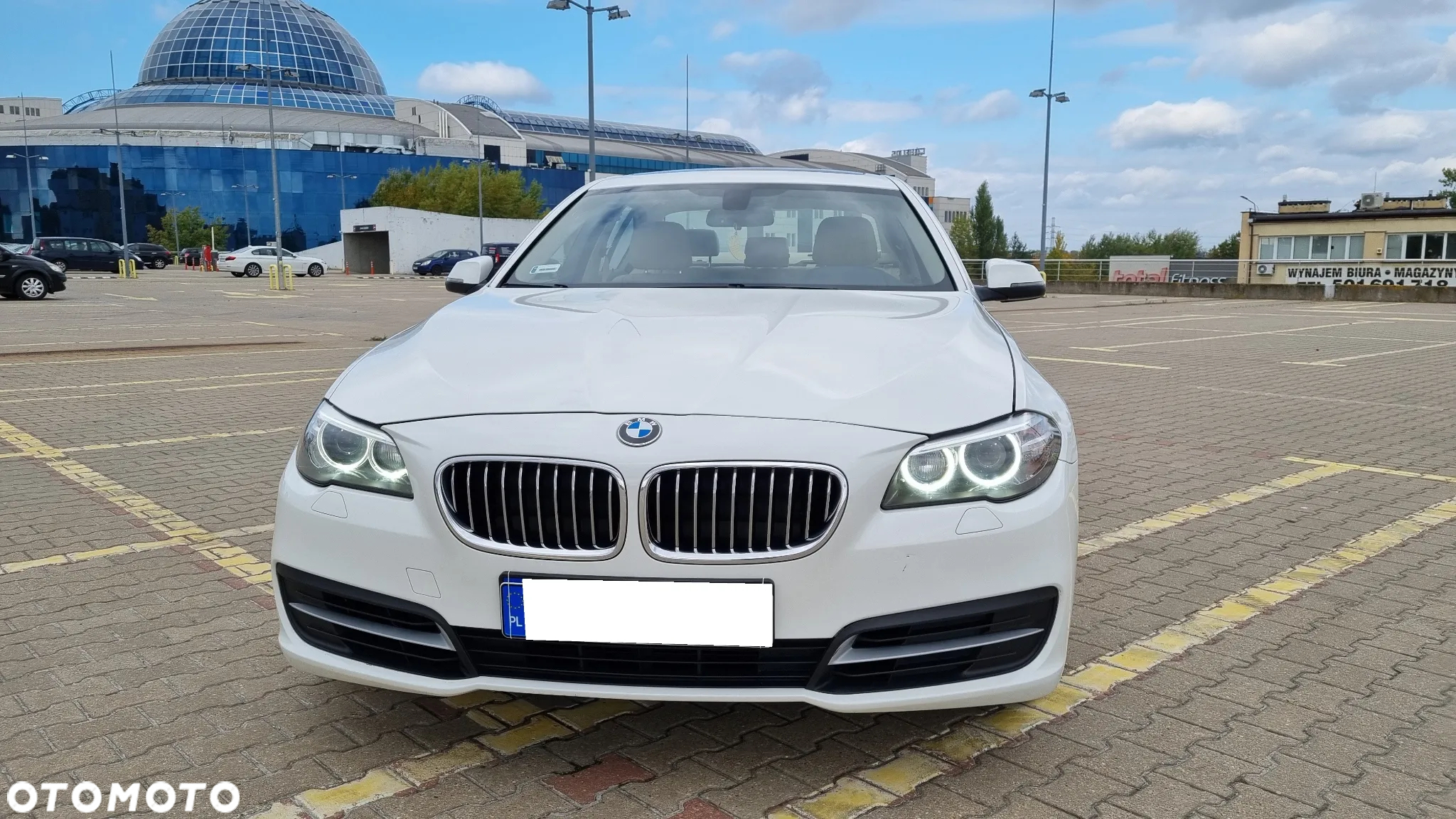 BMW Seria 5 528i - 7