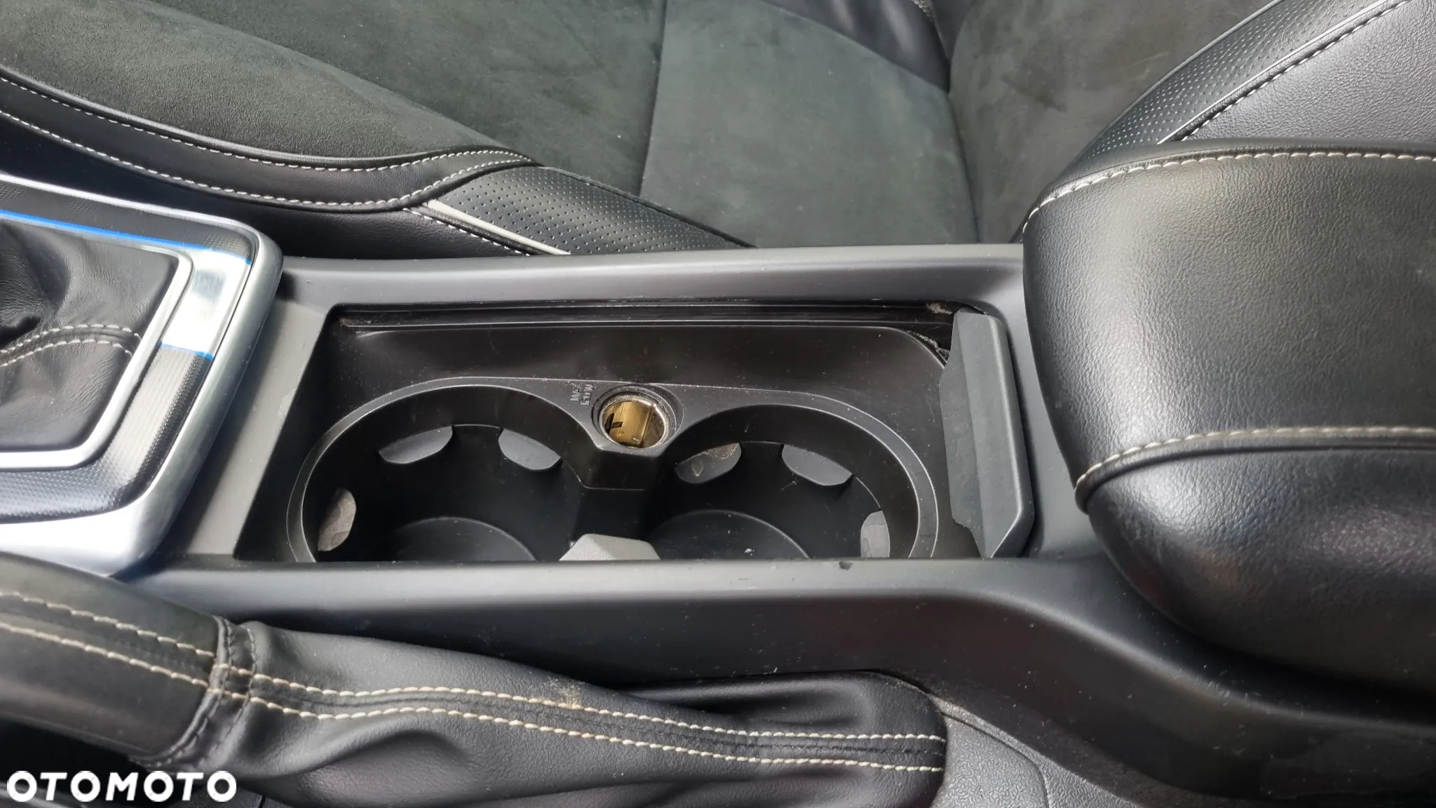 Volvo V40 D3 R-Design Momentum - 35