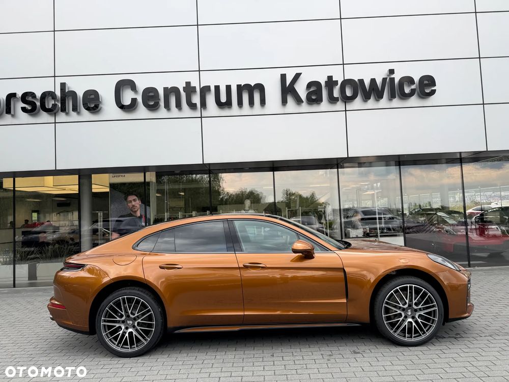 Porsche Panamera 4 - 8
