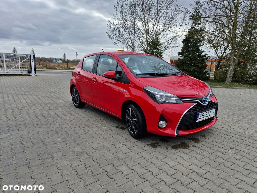 Toyota Yaris Hybrid 100 Active EU6 - 3