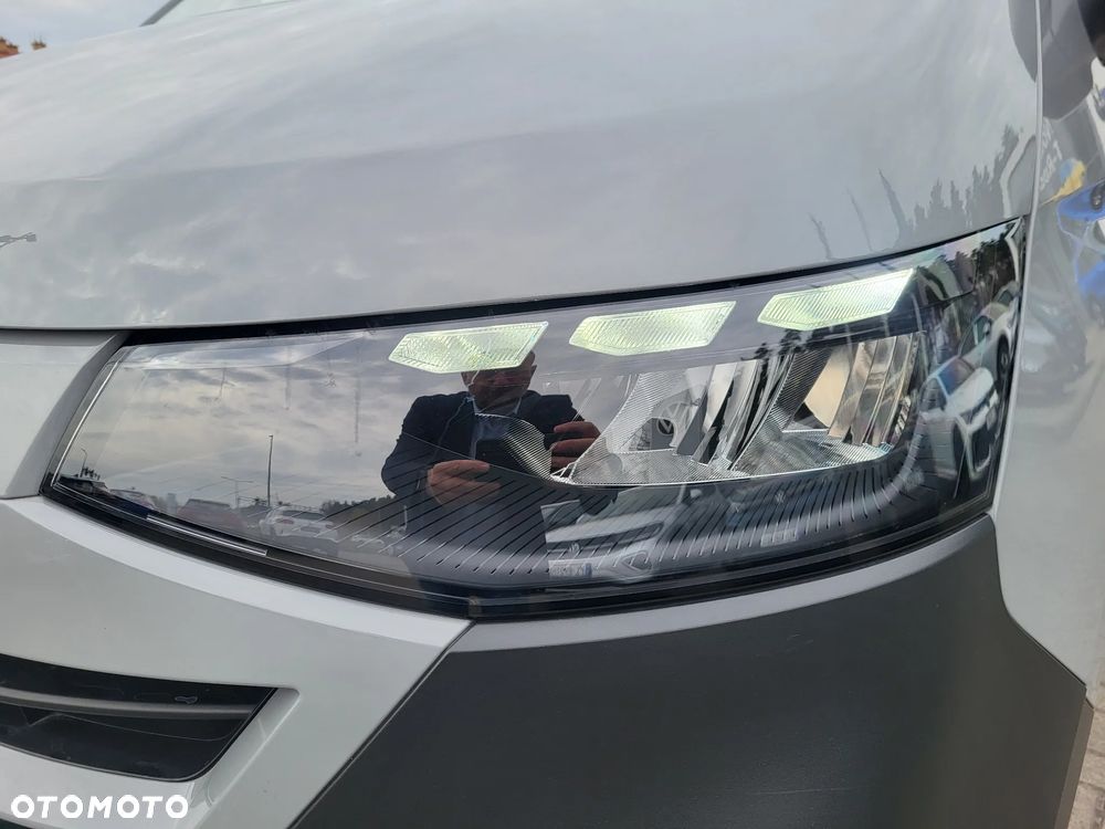 Volkswagen Nowy Transporter T7 - 8
