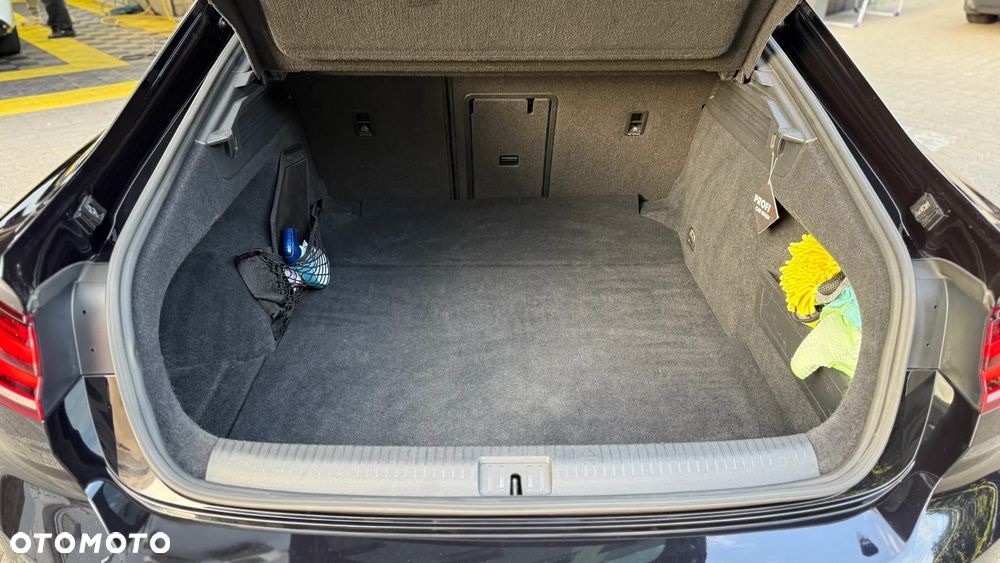 Volkswagen Arteon 2.0 TSI R-Line DSG - 13