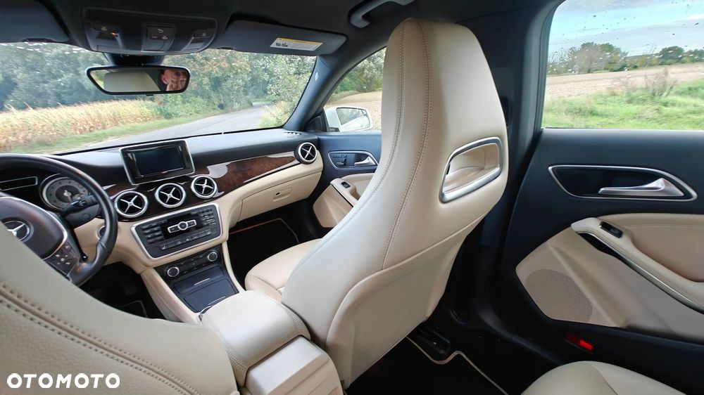 Mercedes-Benz CLA 250 4-Matic Sport - 12