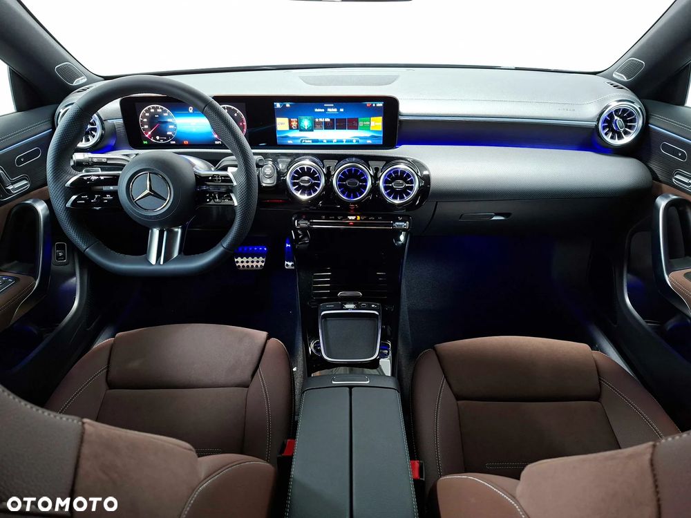 Mercedes-Benz CLA 220 d AMG Line 8G-DCT - 3