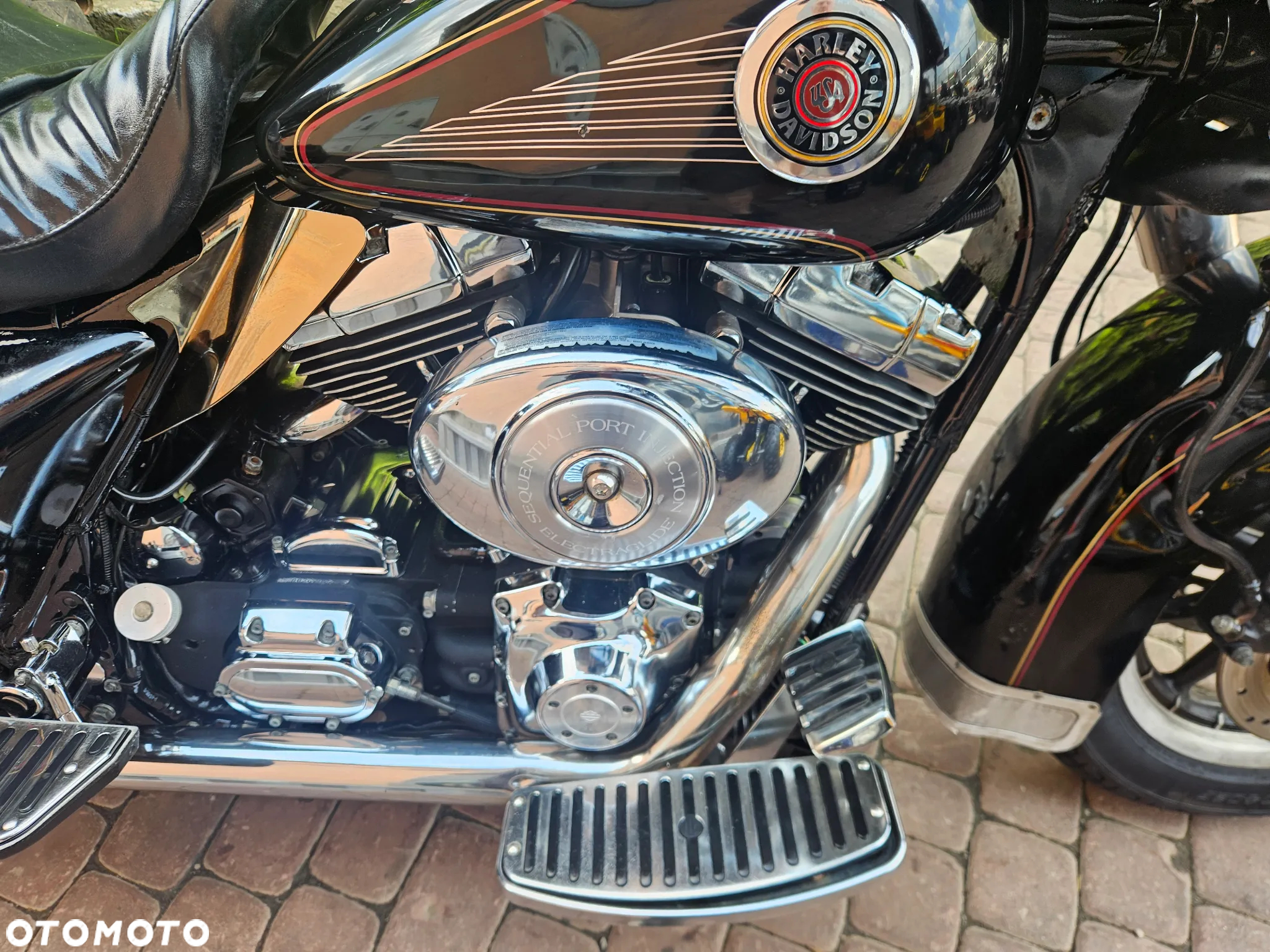 Harley-Davidson Softail Fat Bob - 13