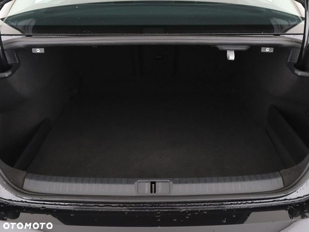 Volkswagen Passat 1.4 TSI (BlueMotion Technology) Comfortline - 21