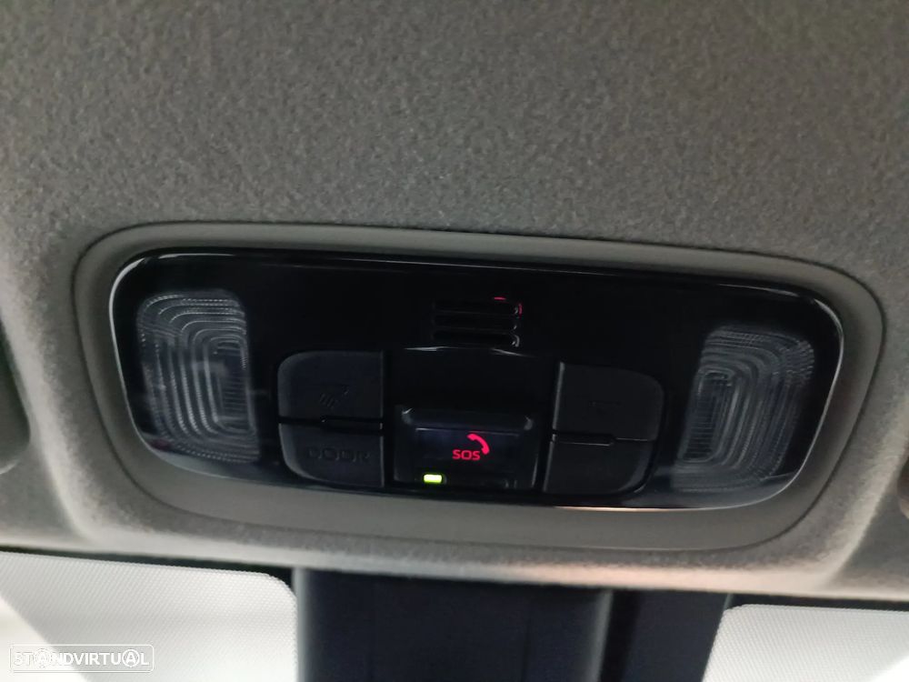 Toyota Yaris Cross 1.5 HDF Comfort Plus - 23