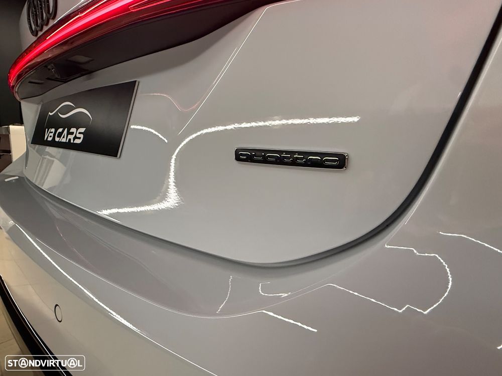 Audi A5 Avant e-hybrid quattro - 13