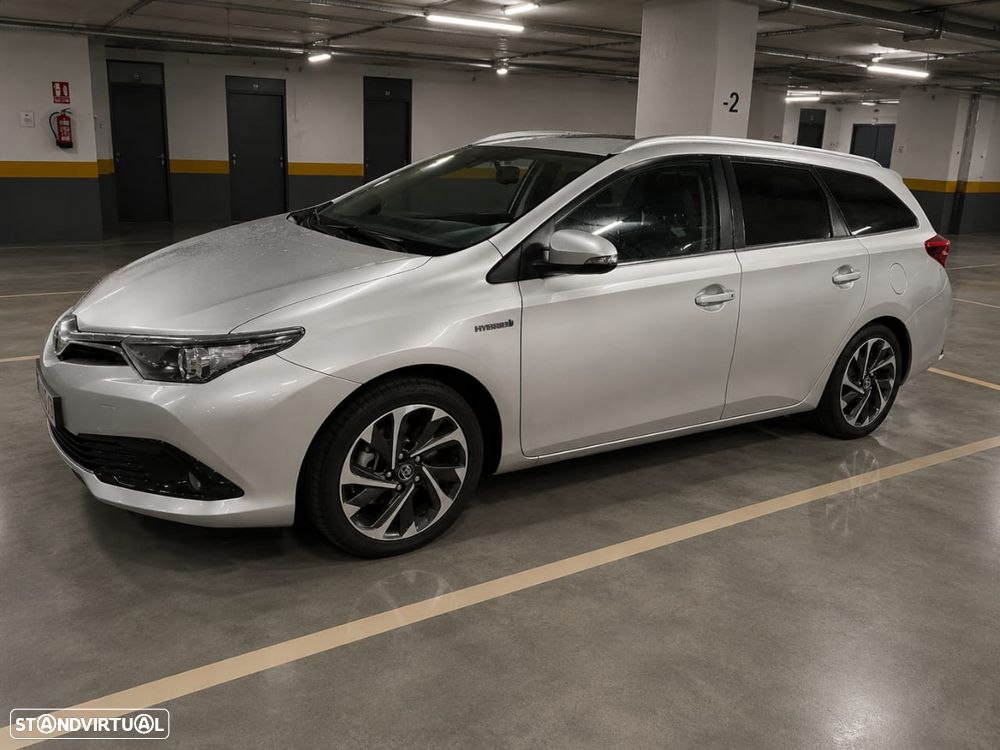 Toyota Auris Touring Sports 1.8 HSD Comfort +P.Sport+Navi - 3