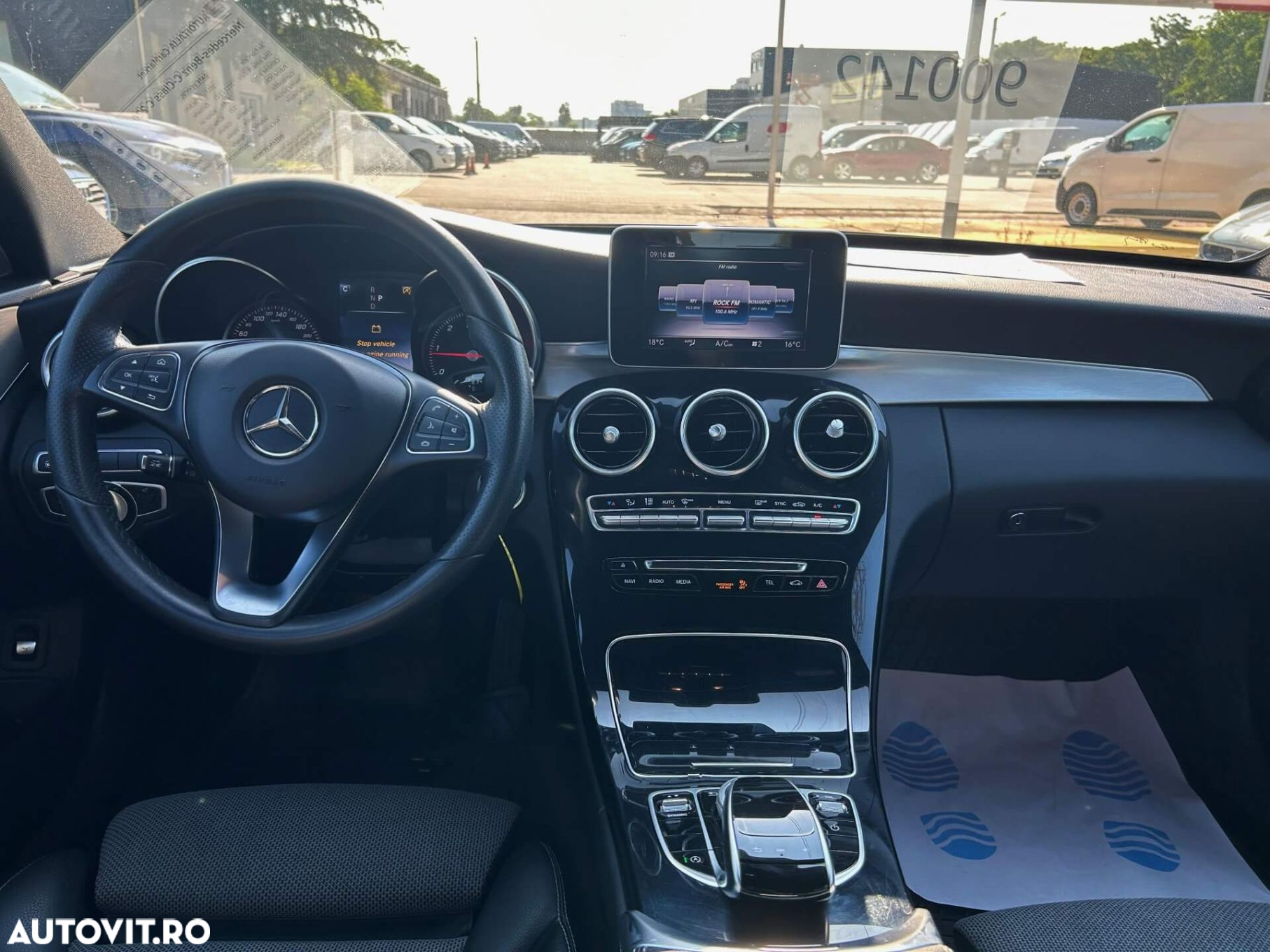 Mercedes-Benz C - 12