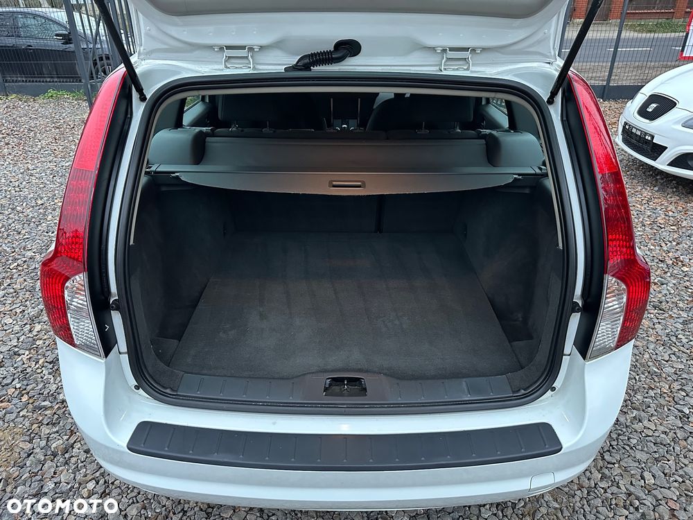 Volvo V50 DPF DRIVe Momentum - 20