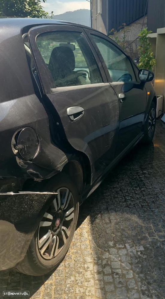 Fiat Punto 1.2 Young S&S - 8