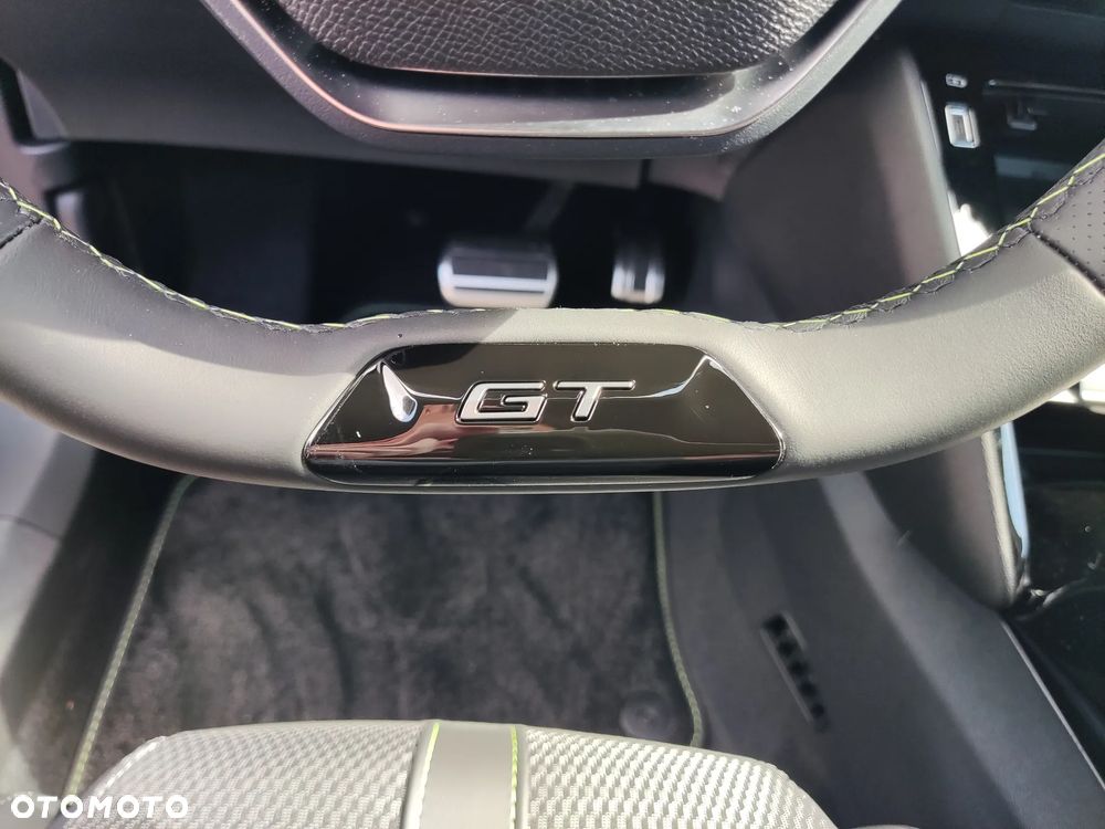 Peugeot 2008 Hybrid 145 e-DSC GT - 18