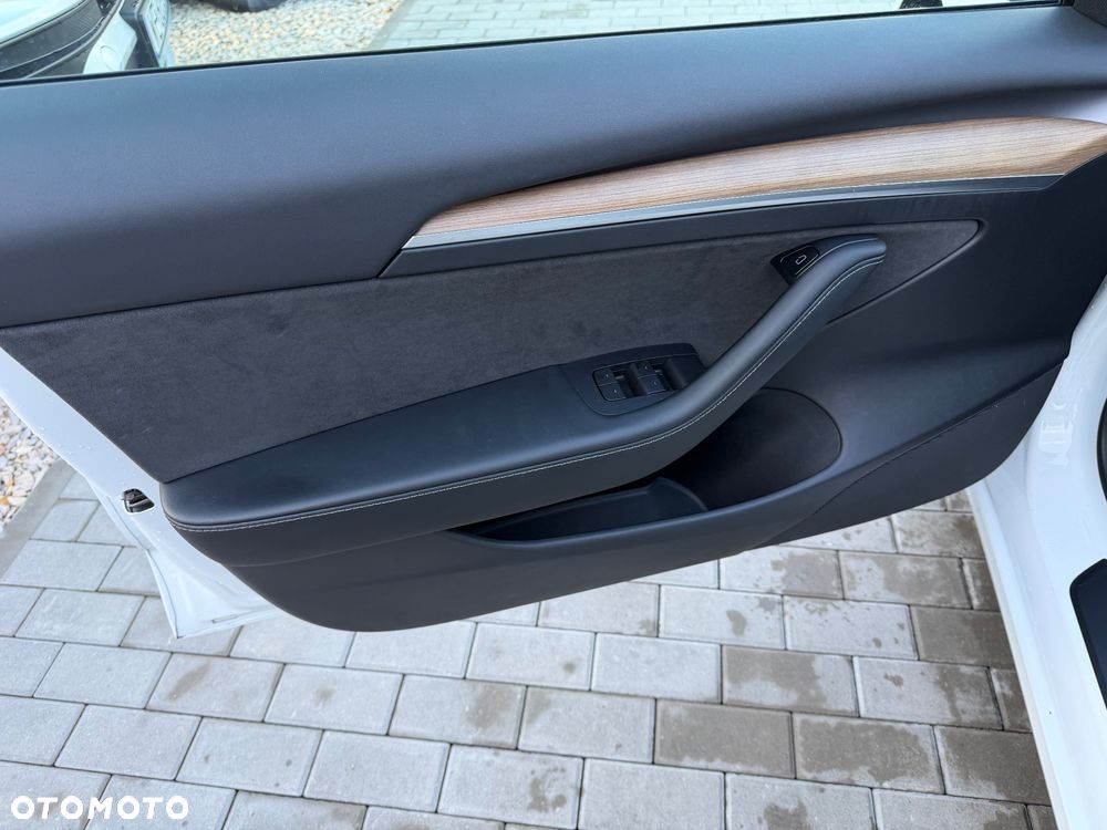 Tesla Model 3 RWD Hinterradantrieb - 19