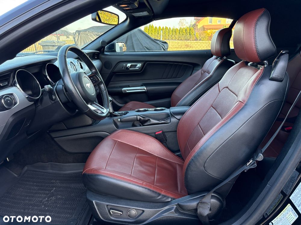 Ford Mustang Cabrio 5.0 Ti-VCT V8 Black Shadow Edition - 9