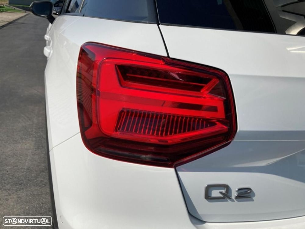 Audi Q2 30 TFSI Design - 11