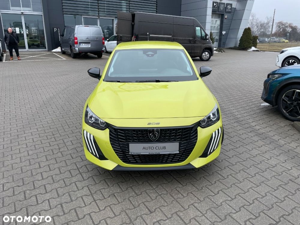 Peugeot 208 - 4