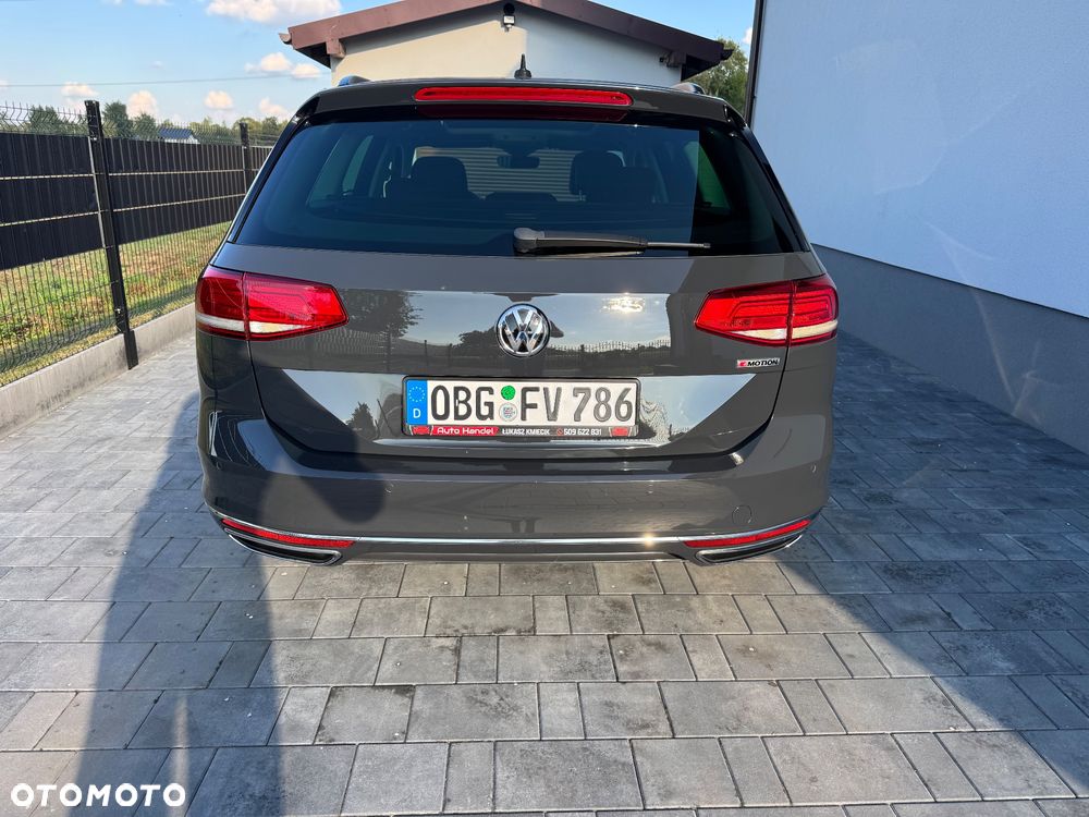 Volkswagen Passat Variant 2.0 TDI SCR DSG 4Motion Elegance - 11