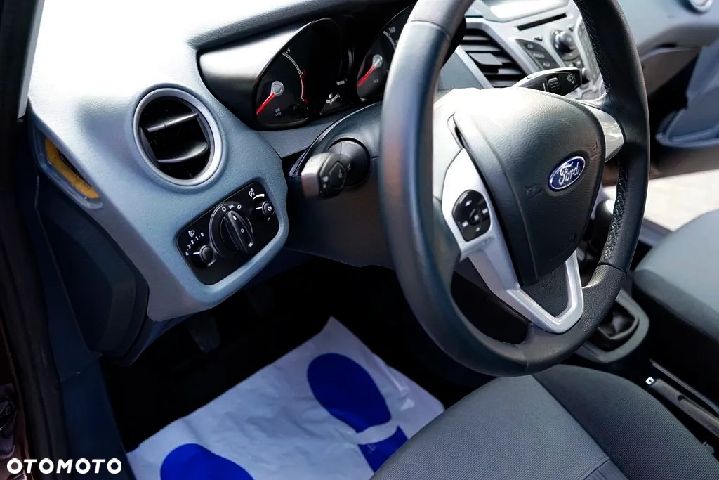 Ford Fiesta - 17