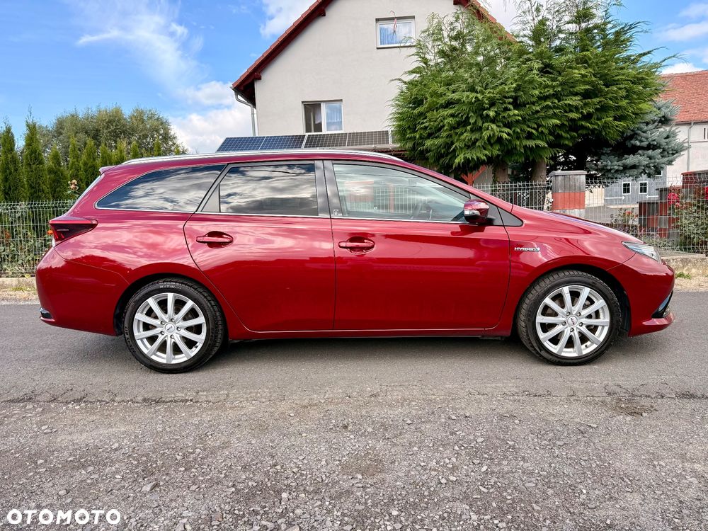 Toyota Auris 1.8 VVT-i Automatik Team Deutschland - 3