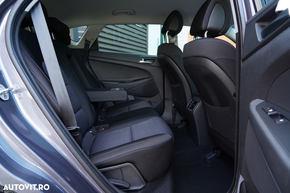 Hyundai Tucson 2.0 CRDI 4WD 6MT Premium - 17