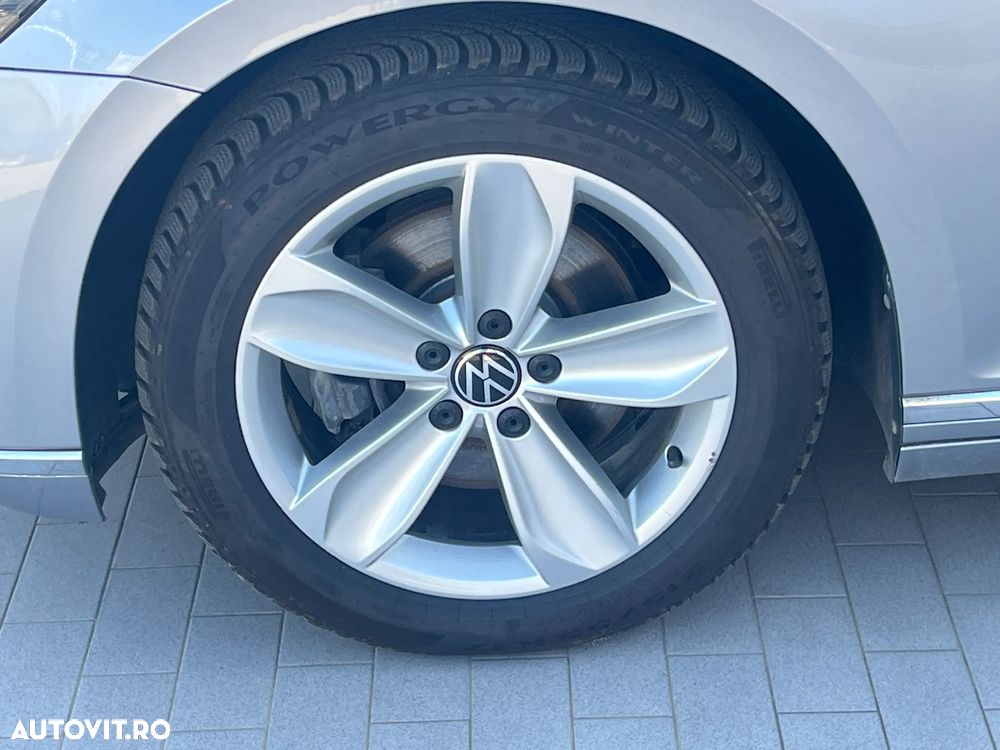 Volkswagen Passat 2.0 TDI DSG Highline - 5