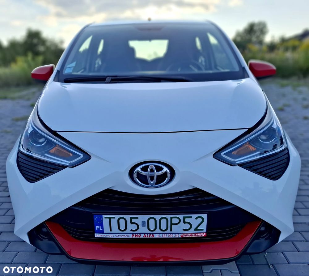 Toyota Aygo x-play connect - 30