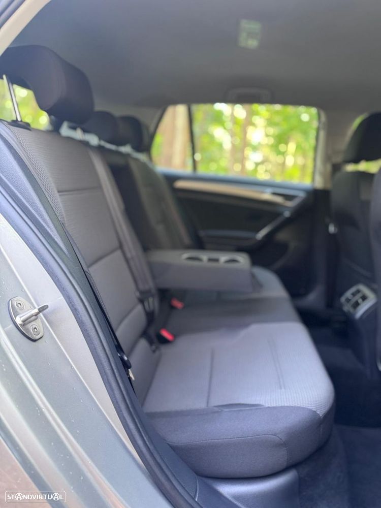 VW Golf 1.6 TDi GPS Edition DSG - 23