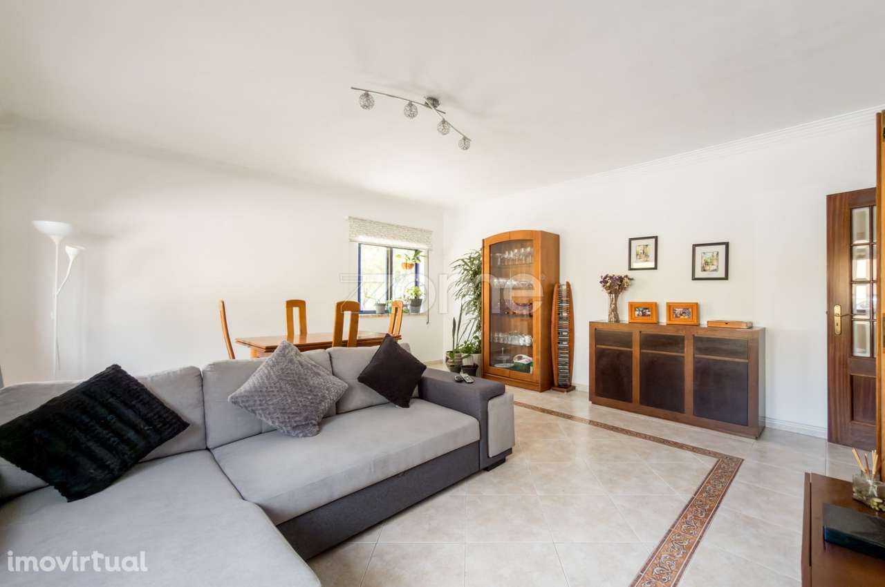 T2 No centro Moita com terraço e arrecadação - Grande imagem: 4/22