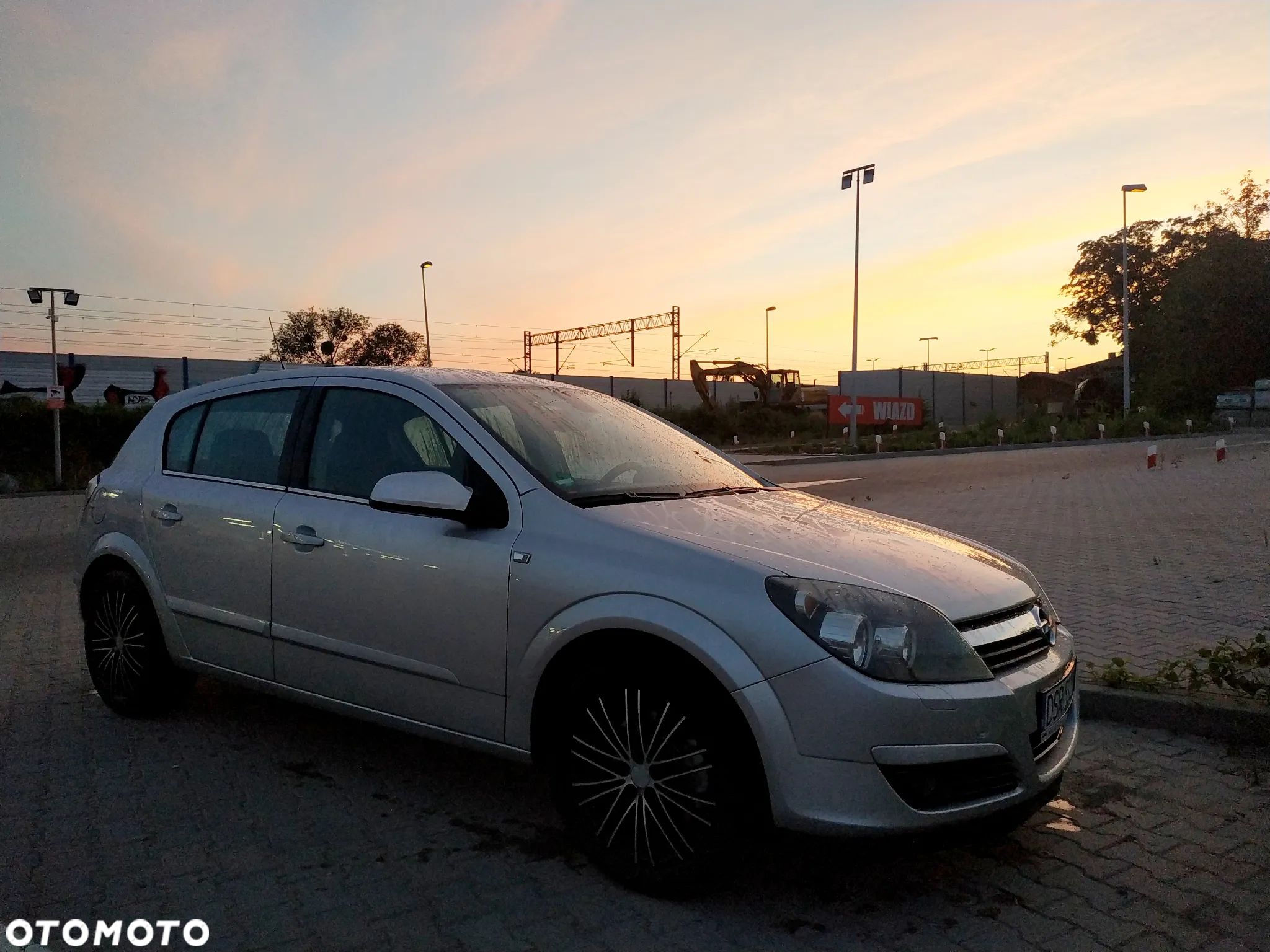 Opel Astra III 2.0 T Cosmo - 1