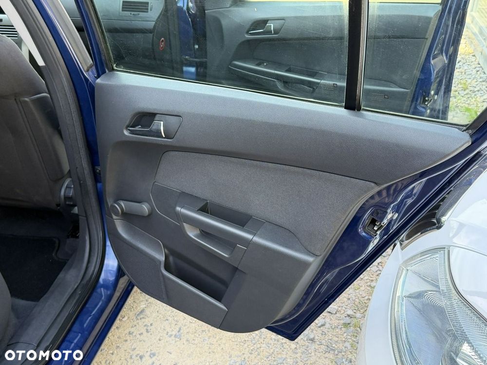 Opel Astra - 23