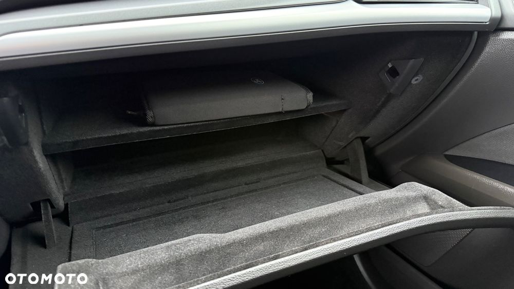Ford Mondeo - 26