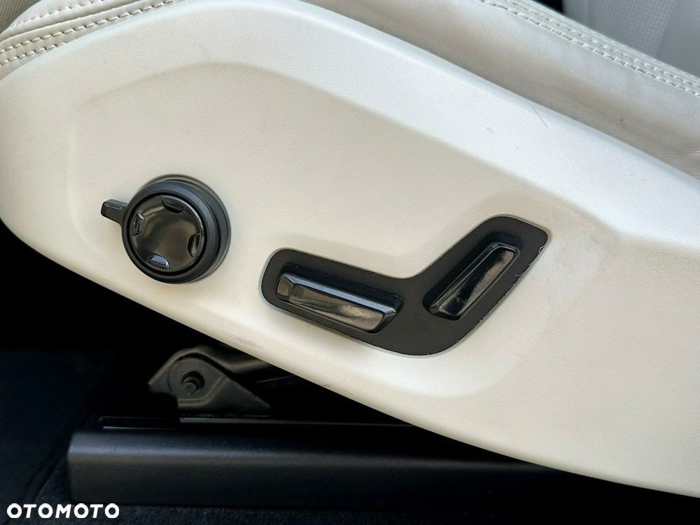 Volvo XC 60 D5 AWD Inscription - 14