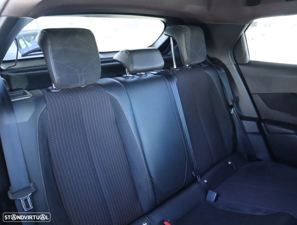 DS DS3 Crossback PureTech 130 Aut. PERFORMANCE LINE - 24