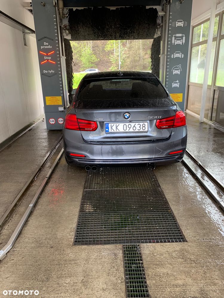 BMW Seria 3 330i GPF xDrive Sport Line Sport - 27