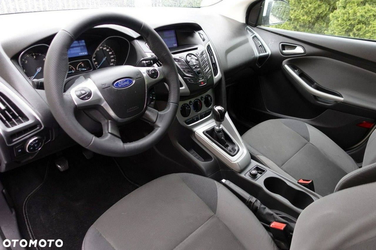 Ford Focus - 10