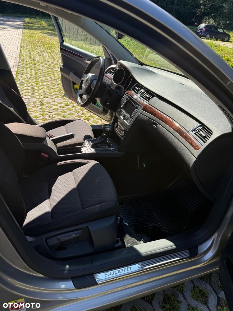 Skoda Superb 2.0 TDI Comfort DSG - 20