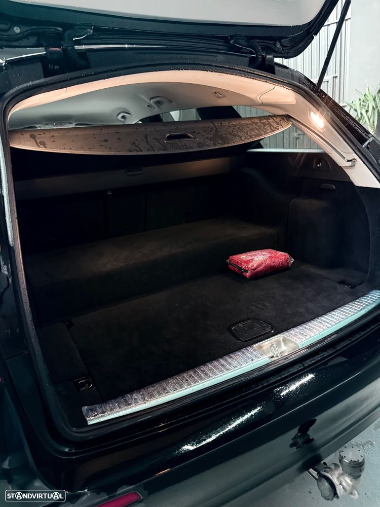 Mercedes-Benz E 300 de 4Matic 9G-TRONIC Avantgarde - 17