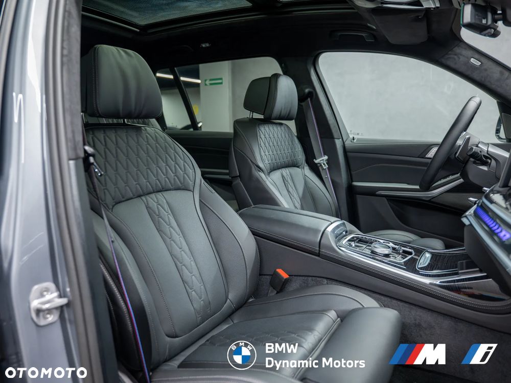 BMW X7 xDrive40i - 24