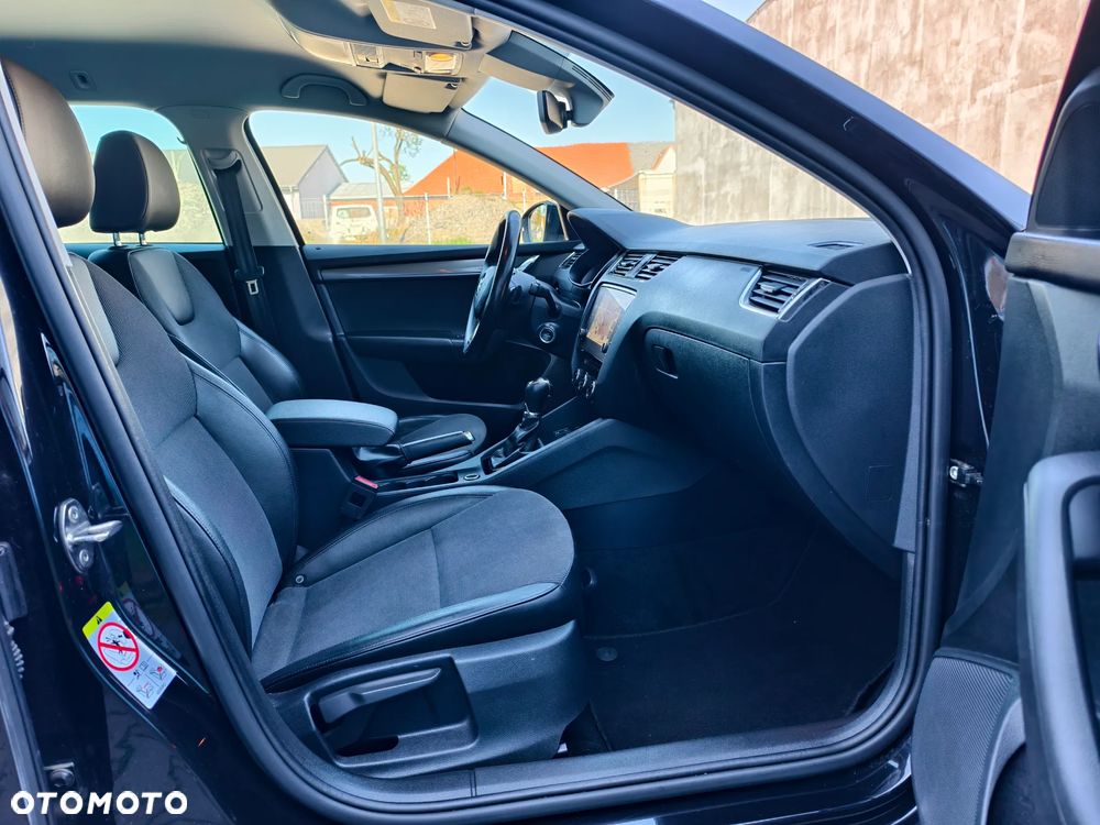 Skoda Octavia 2.0 TDI DSG Style - 14