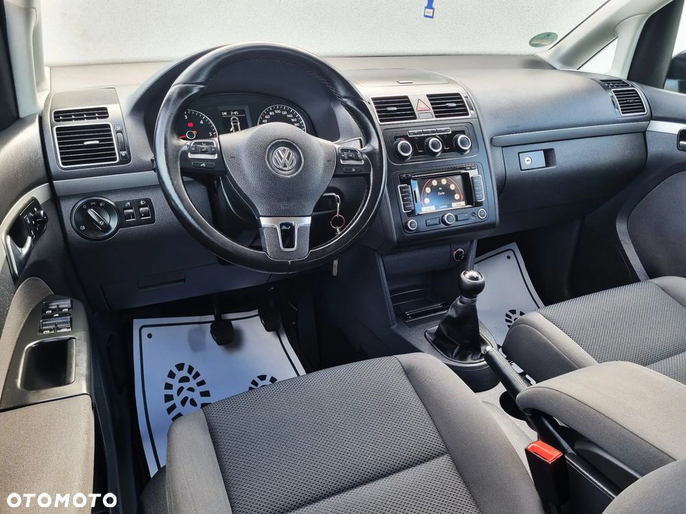 Volkswagen Touran - 7