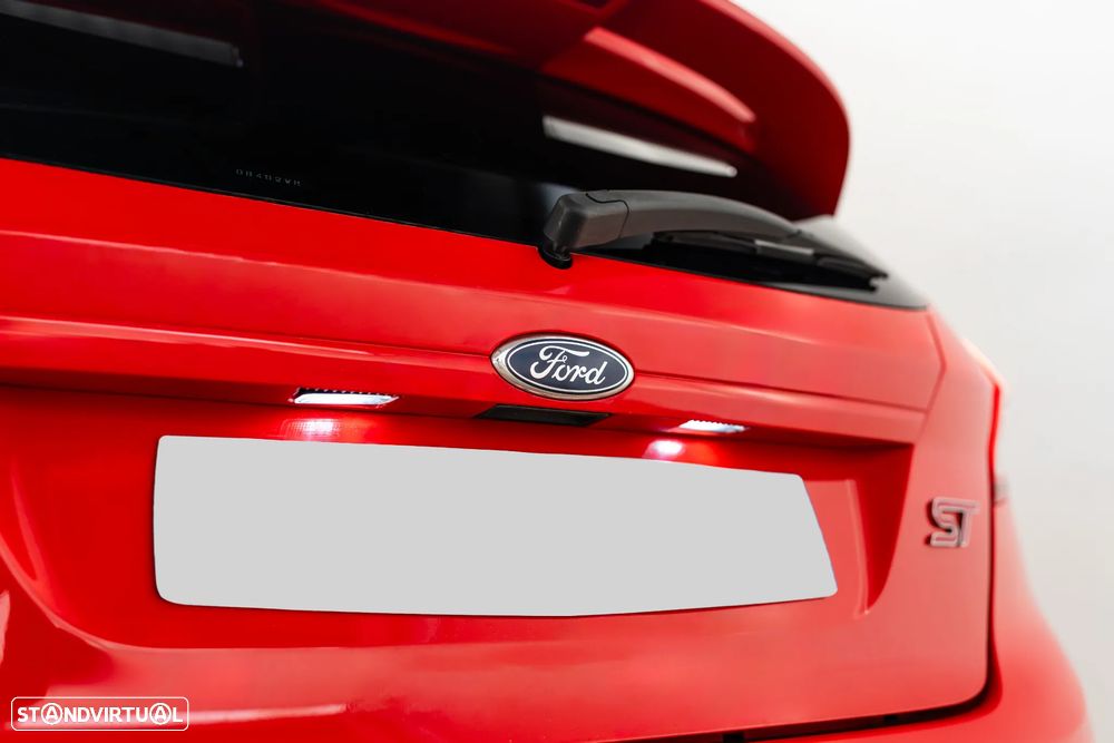 Ford Fiesta 1.6 EcoBoost c/ Pack Pele Desportiva ST - 9